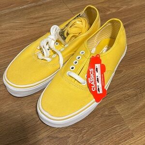 Vans classic style men’s 7 women’s 8.5